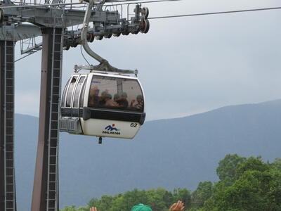 oneofthe cablecars